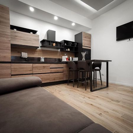 L Arche Comfort & Relax Brown Home Di Via Varesina Milán Exteriér fotografie