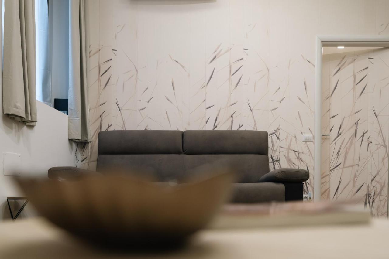 L Arche Comfort & Relax Brown Home Di Via Varesina Milán Exteriér fotografie