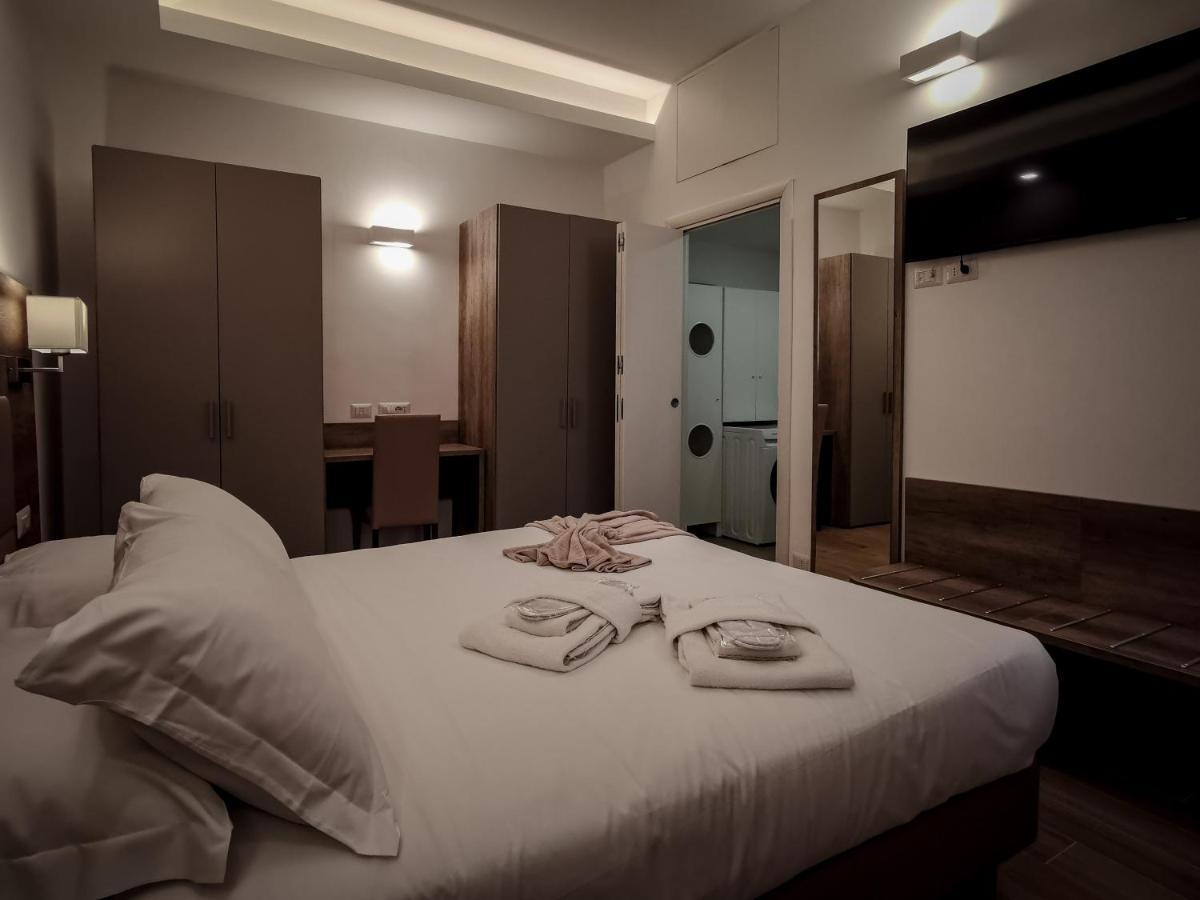 L Arche Comfort & Relax Brown Home Di Via Varesina Milán Exteriér fotografie