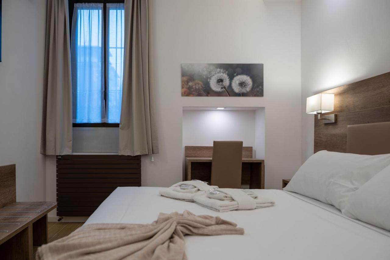 L Arche Comfort & Relax Brown Home Di Via Varesina Milán Exteriér fotografie