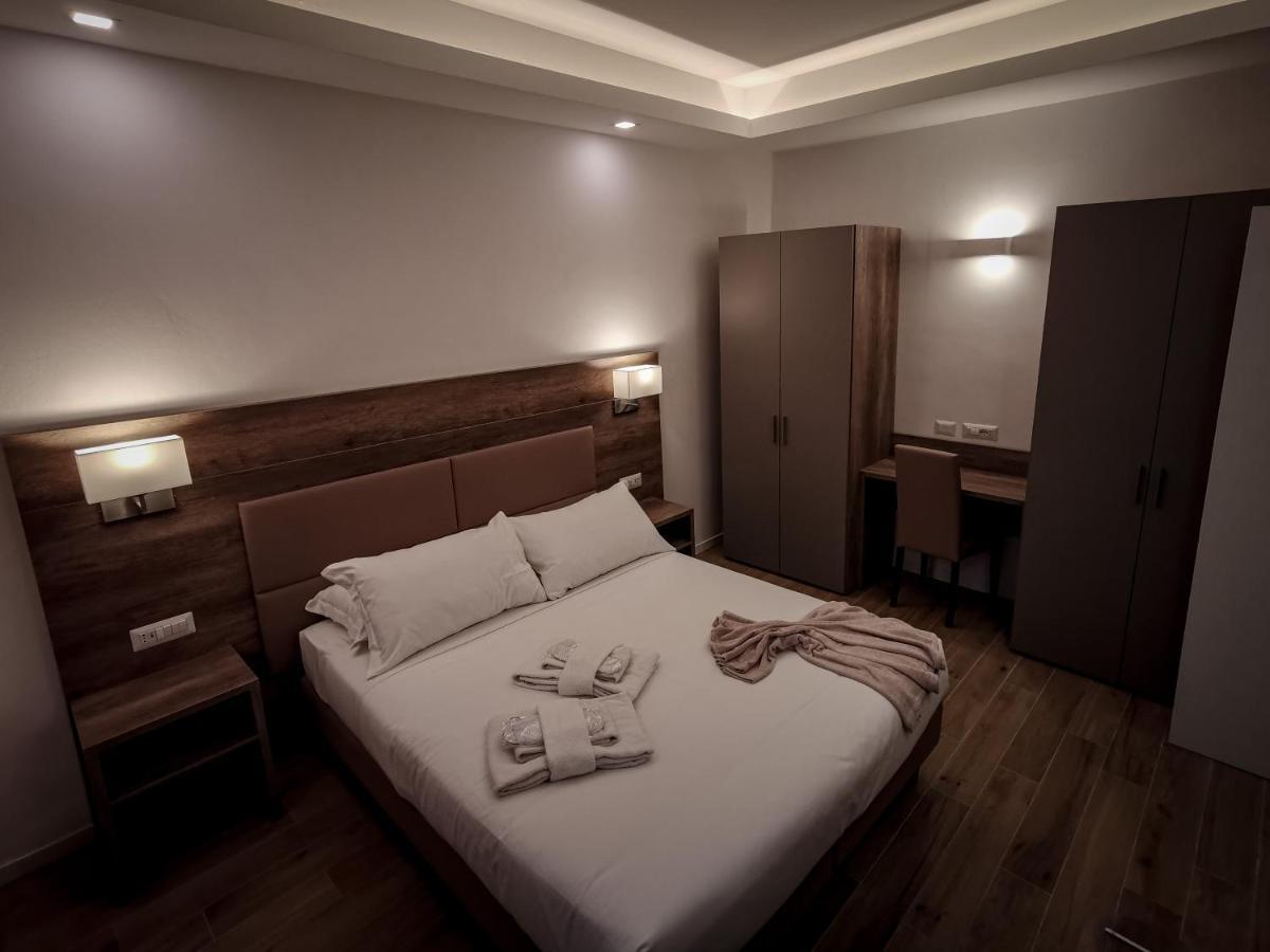 L Arche Comfort & Relax Brown Home Di Via Varesina Milán Exteriér fotografie