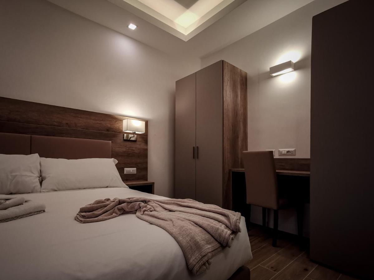L Arche Comfort & Relax Brown Home Di Via Varesina Milán Exteriér fotografie